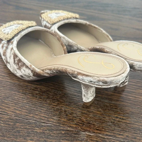 Sam Edelman Brown Velvet Mules with Gold Accent - Picture 2 of 3